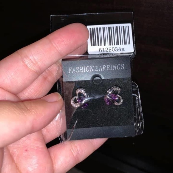 Earrings - Picture 2 of 2